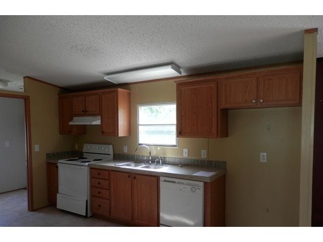 1055 Pecan Ridge Rd, Chandler, TX 75758