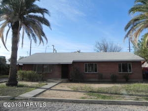 4142 E Kings Rd, Tucson, AZ 85711
