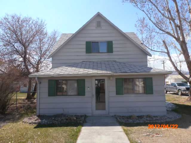 319 N Cedar St, Townsend, MT 59644