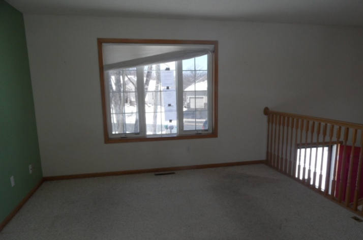 30657 Marigold Ln, Lindstrom, MN 55045
