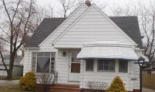 5215 Thomas St Maple Heights, OH 44137