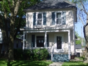 1161 25th St, Moline, IL 61265
