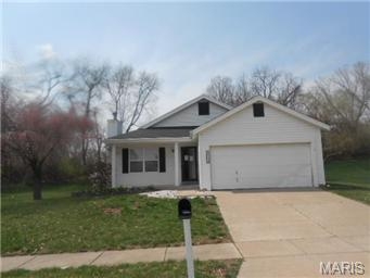 14343 Jamestown Bay Dr, Florissant, MO 63034