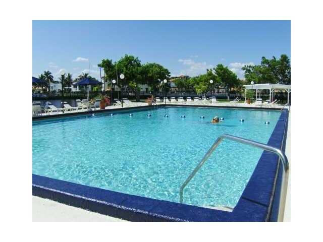 701 THREE ISLANDS BL # 317, Hallandale, FL 33009