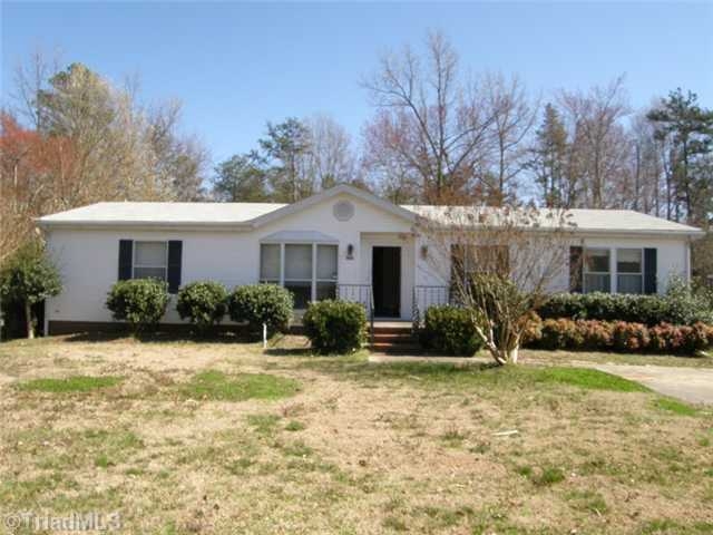 5605 Greywood Dr, Greensboro, NC 27406