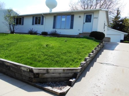 3743 9th Ave SW, Rochester, MN 55902