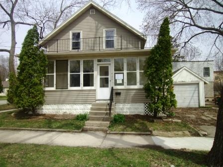 429 SW 7th St, Rochester, MN 55902