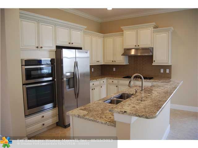 8338 NW 121ST WY, Pompano Beach, FL 33076