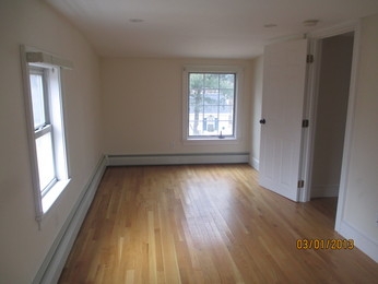 93 Rogers Ave, Barrington, RI 02806