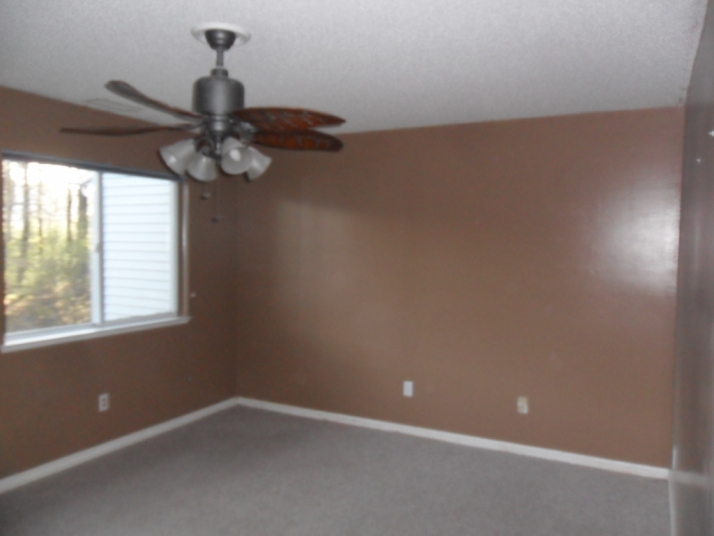 155 Redstone Hill Rd Unit #78, Bristol, CT 06010