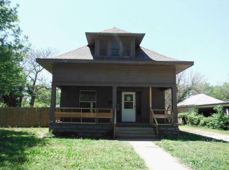 1110 N C St, Wellington, KS 67152