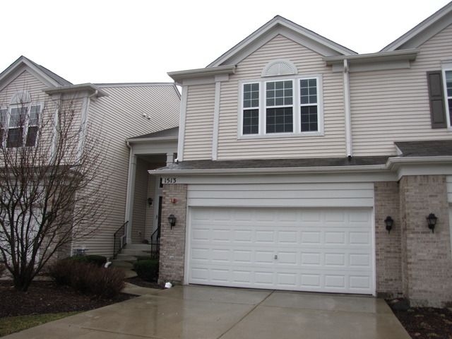 1513 Yellowstone Dr, Streamwood, IL 60107