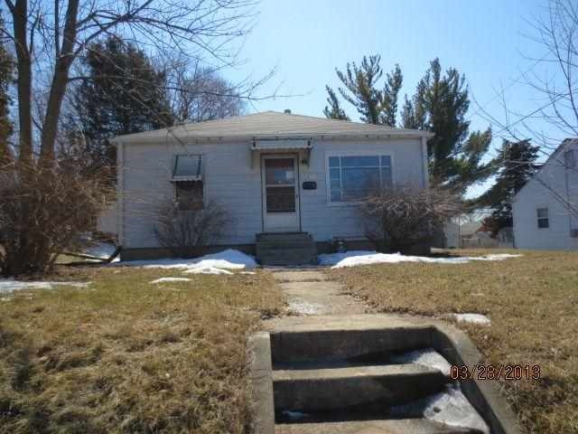 2715 Broadway, Rockford, IL 61108
