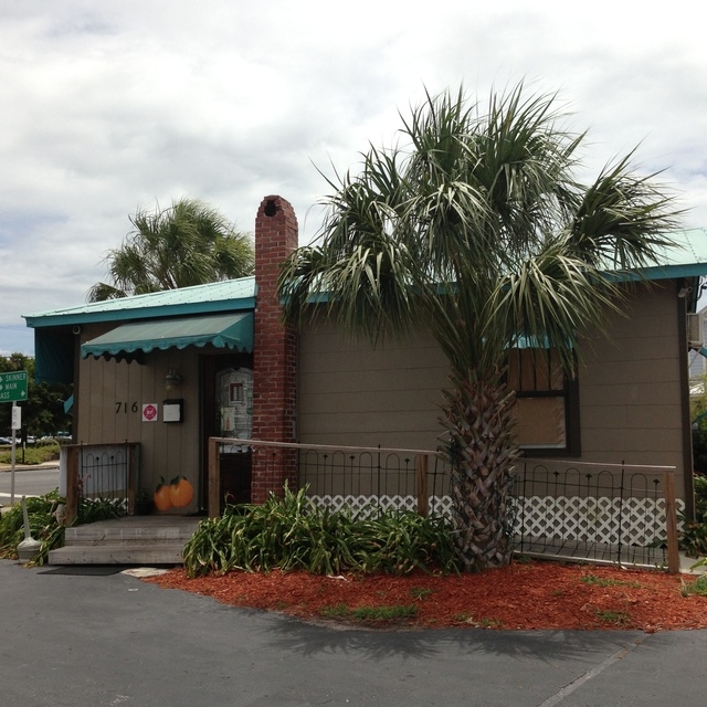 716 Main Street, Tarpon Springs, FL 34689