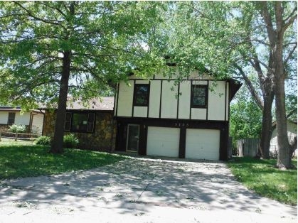 5723 Kentford Circl, Wichita, KS 67220