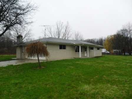 59623 Schoenherr Rd, Washington, MI 48094