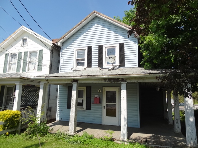 5 Webster St, Westminster, MD 21157