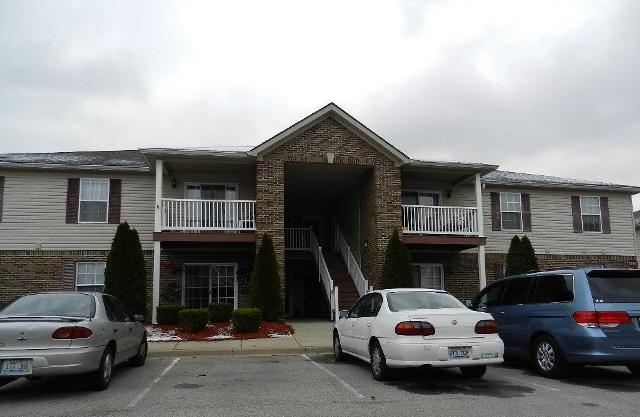 7801 Alfred Schlatter Dr 3, Louisville, KY 40214