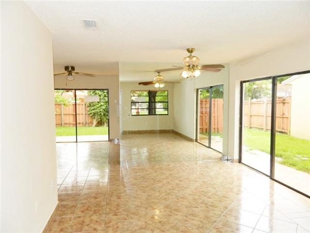 233 NW 132 PL, Miami, FL 33182