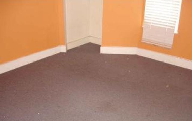 38 Collins St, Springfield, MA 01109