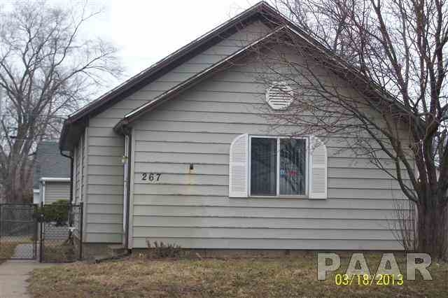 267 Koch St, Pekin, IL 61554