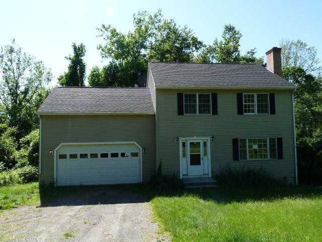 7 Elizabeth Ln, Middletown, CT 06457