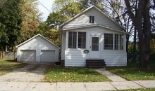 1127 Lathrop St Lansing, MI 48912