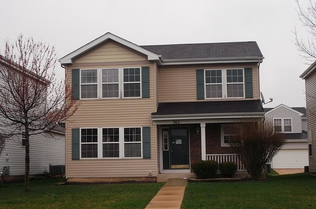 362 Ogden Falls Blvd, Oswego, IL 60543