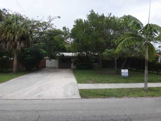 1745 Ne 174th St, Miami, FL 33162