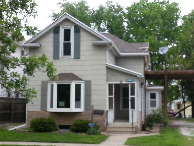 1140 Sumner St, Lincoln, NE 68502