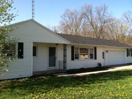 2327 Riviera Rd, Defiance, OH 43512