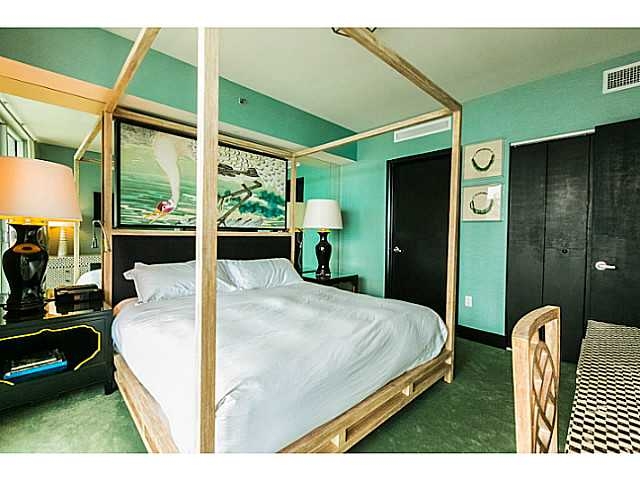 485 BRICKELL AV # 3909, Miami, FL 33131