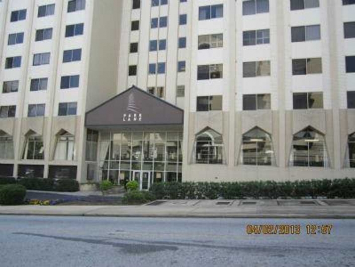 2479 Peachtree Rd Ne Apt 601, Atlanta, GA 30305