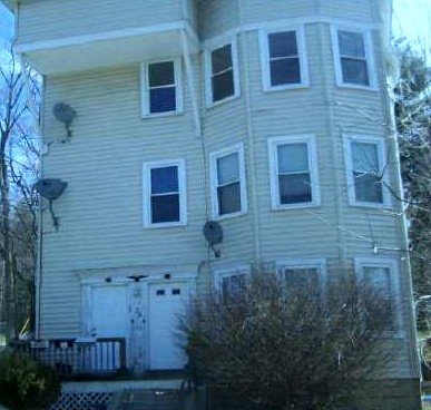 29 Nutting St, Fitchburg, MA 01420