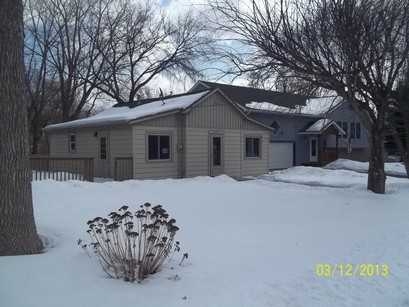 6342 Eagle Lake Dr, Osseo, MN 55369