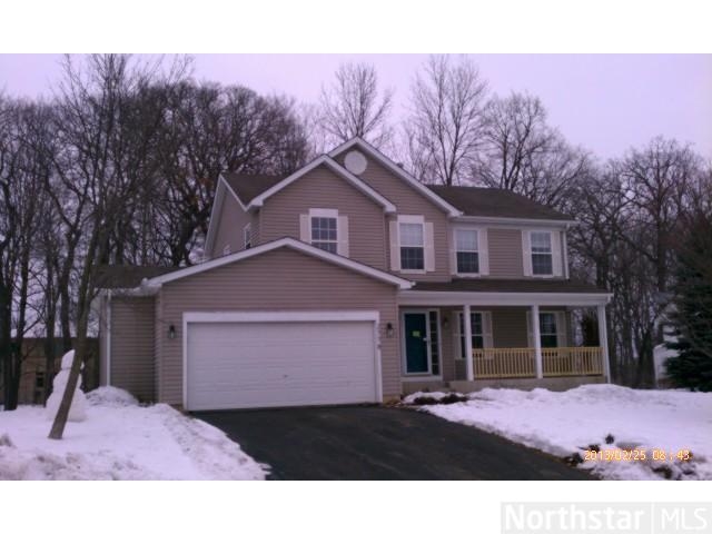 2778 Simons Dr, Chaska, MN 55318