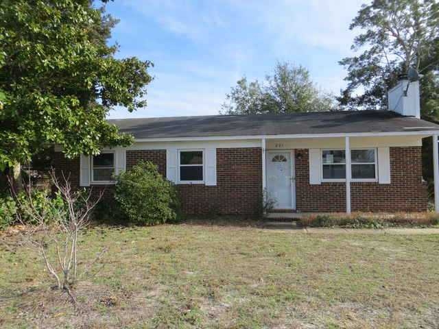 221 Cathay Rd, Wilmington, NC 28412