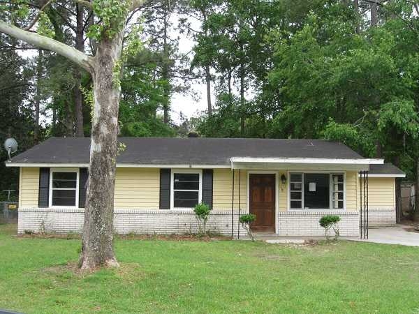 2213 Teresa Dr, Savannah, GA 31406