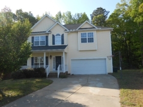 112 Rose Common Ct, Garner, NC 27529