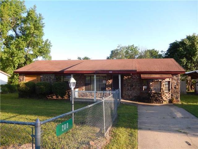 200 Kane St, Siloam Springs, AR 72761