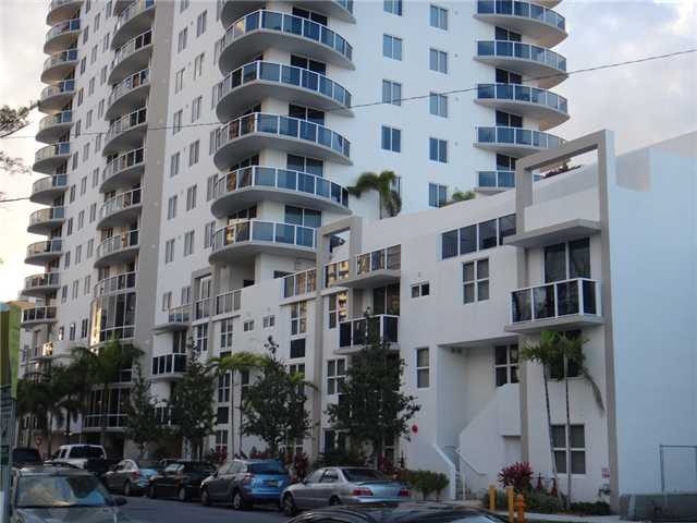 601 NE 23 ST # TH-5, Miami, FL 33137