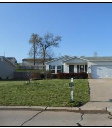 2520 Oak Forest Dr, Troy, MO 63379
