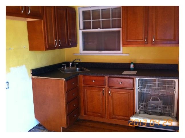 1527 N Charles St, Belleville, IL 62221