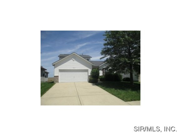 2886 Brookmeadow Dr, Belleville, IL 62221