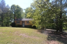 308 Winchester Ct, Ellenwood, GA 30294