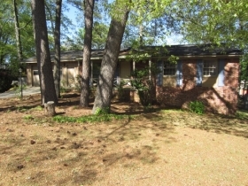 1161 Gale Dr, Norcross, GA 30093