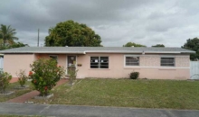 8101 Sw 11th St Miami, FL 33144