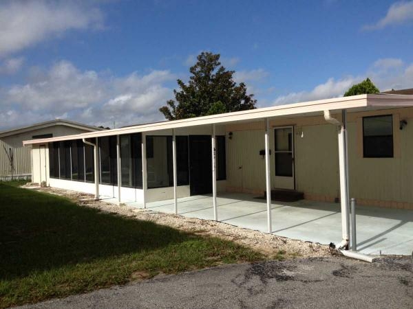 81 Sandalwood Lane, Thonotosassa, FL 33592