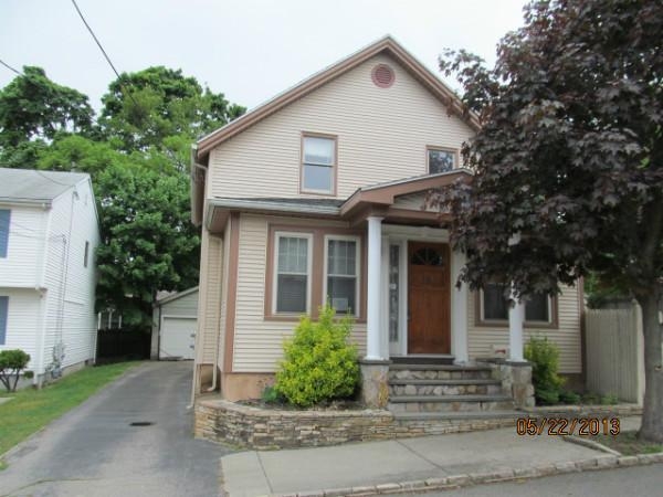 162 2nd St, East Providence, RI 02914