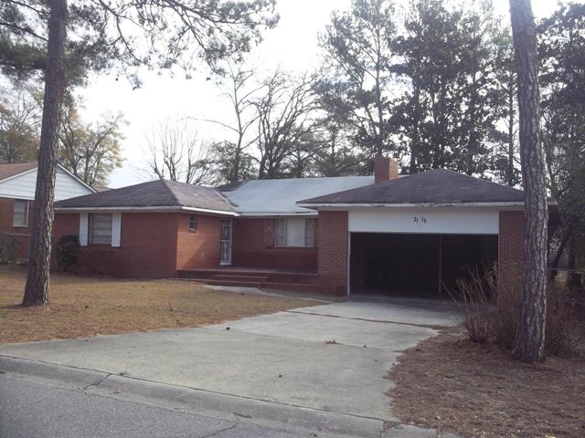 3115 Commodore Dr, Macon, GA 31211
